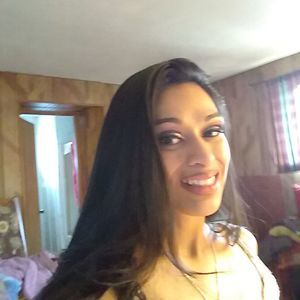 Meet your Posher, Leticia